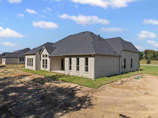 311 Mayberry Way, Waxahachie, TX 75167