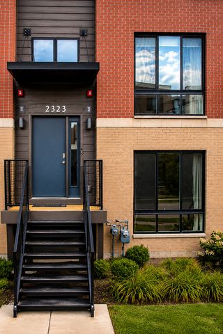 2323 prestige Place 1, Schaumburg, IL 60173