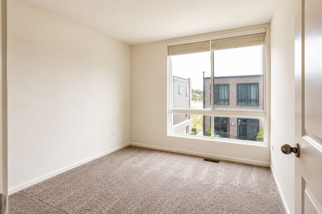 2323 prestige Place 1, Schaumburg, IL 60173
