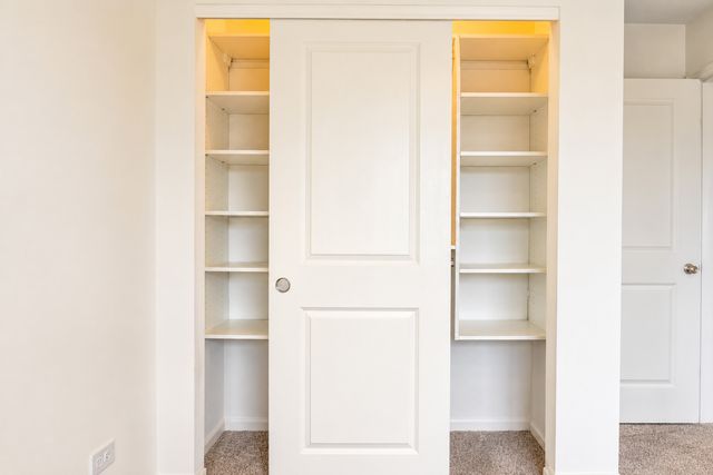 2323 prestige Place 1, Schaumburg, IL 60173