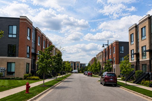 2323 prestige Place 1, Schaumburg, IL 60173