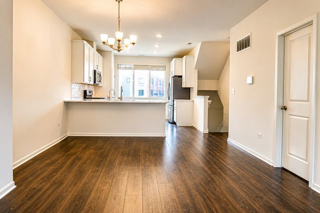 2323 prestige Place 1, Schaumburg, IL 60173