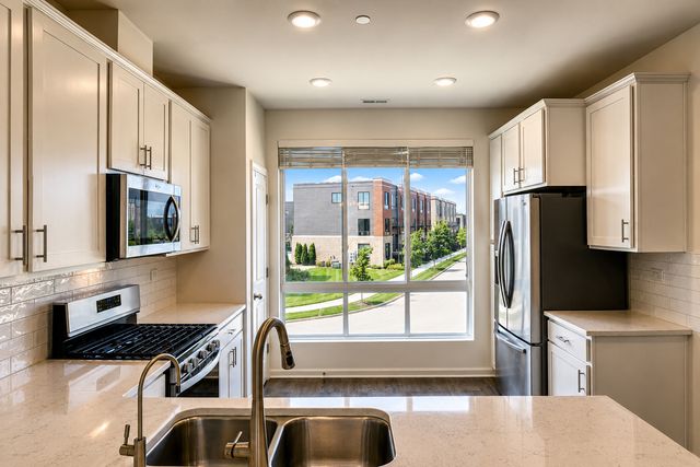 2323 prestige Place 1, Schaumburg, IL 60173