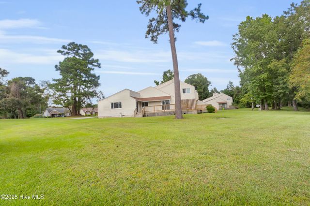 125 Pirates Road 8, New Bern, NC 28562