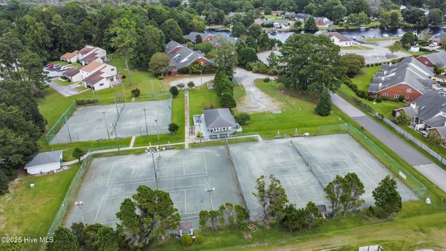 125 Pirates Road 8, New Bern, NC 28562