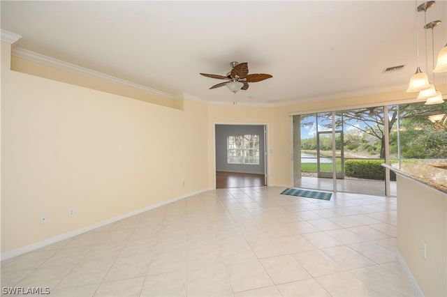 5605 Sherborn DR 102, Naples, FL 34110