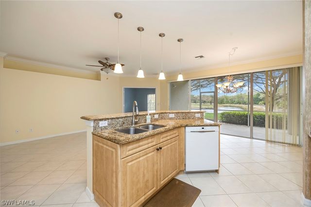 5605 Sherborn DR 102, Naples, FL 34110