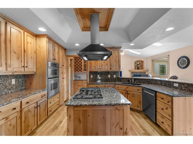 2024 Trail Ridge Cir, Eaton, CO 80615