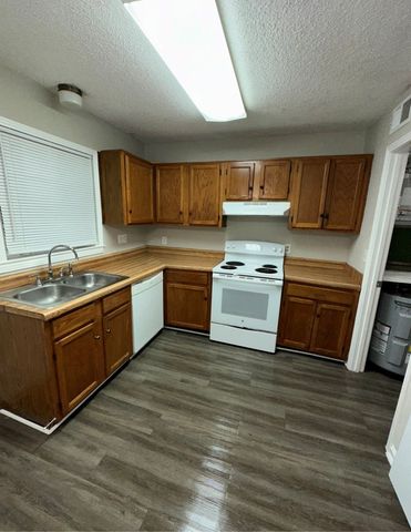 748 Holder Dr, Nashville, TN 37217