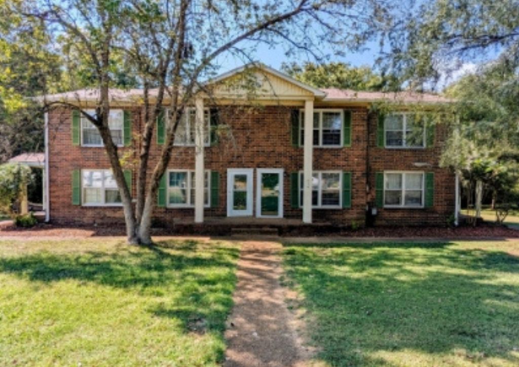 748 Holder Dr, Nashville, TN 37217