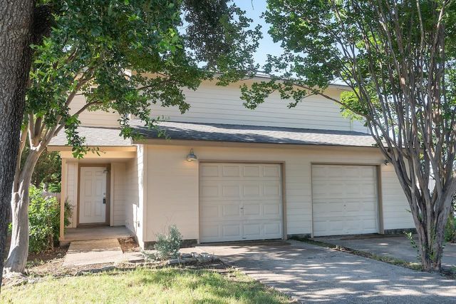 925 Chisholm CV, Round Rock, TX 78681