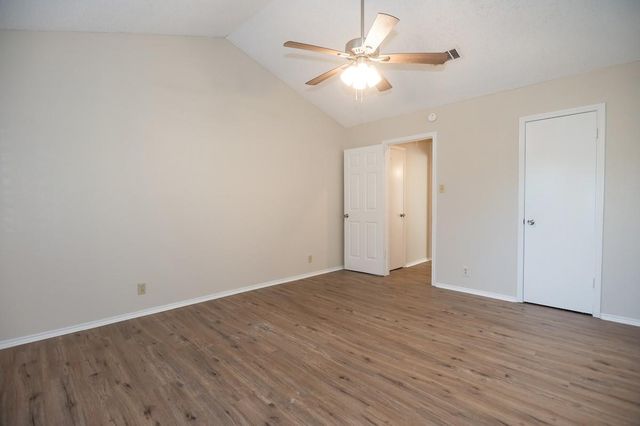 925 Chisholm CV, Round Rock, TX 78681