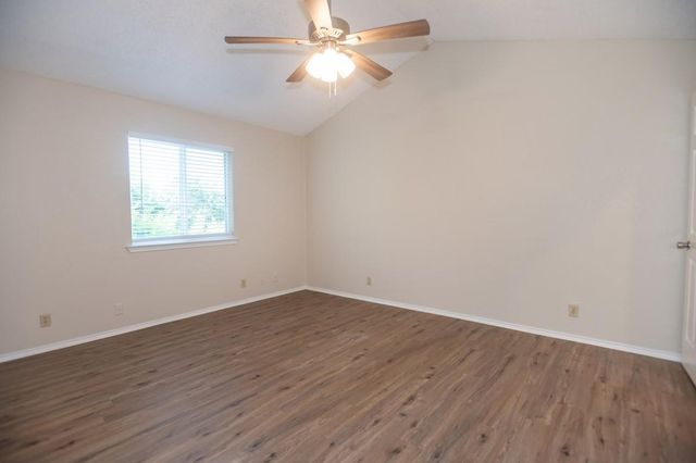 925 Chisholm CV, Round Rock, TX 78681