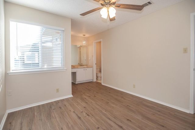 925 Chisholm CV, Round Rock, TX 78681