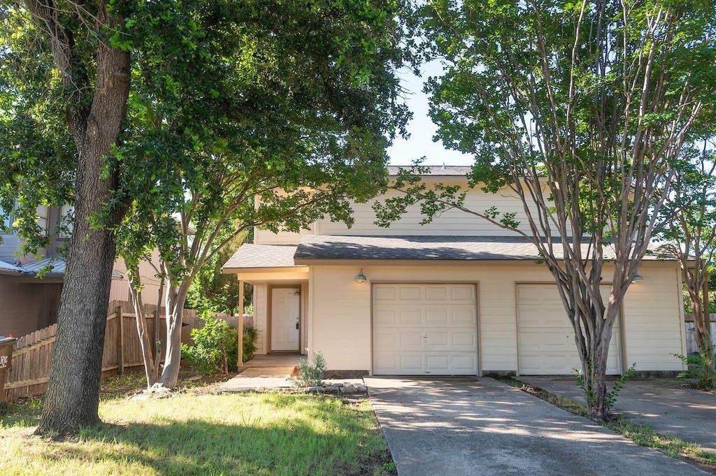 925 Chisholm CV, Round Rock, TX 78681