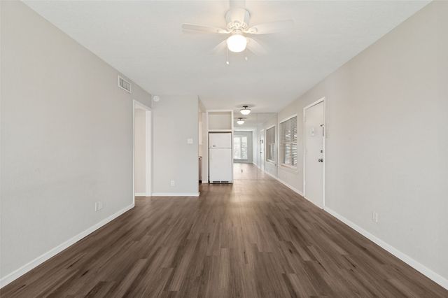 4206 Newton Avenue 204, Dallas, TX 75219