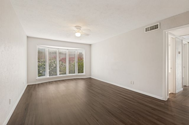 4206 Newton Avenue 204, Dallas, TX 75219