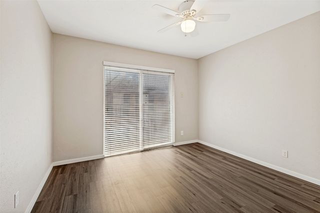 4206 Newton Avenue 204, Dallas, TX 75219