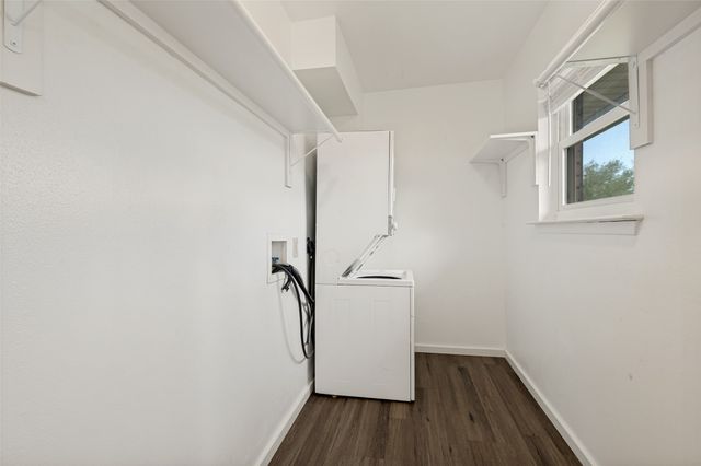 4206 Newton Avenue 204, Dallas, TX 75219
