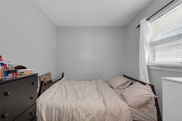 5032 Crain Street, Skokie, IL 60077