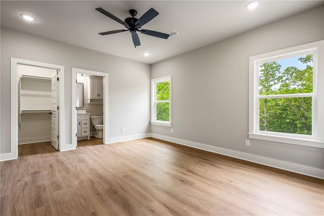 18 Winchelsea Lane, Bella Vista, AR 72714