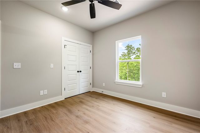 18 Winchelsea Lane, Bella Vista, AR 72714