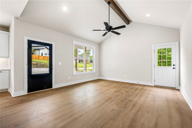18 Winchelsea Lane, Bella Vista, AR 72714