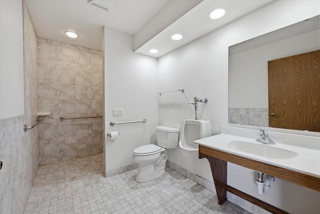 11 S 1st STREET, Oostburg, WI 53070