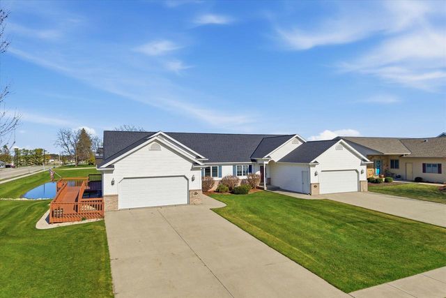 11 S 1st STREET, Oostburg, WI 53070