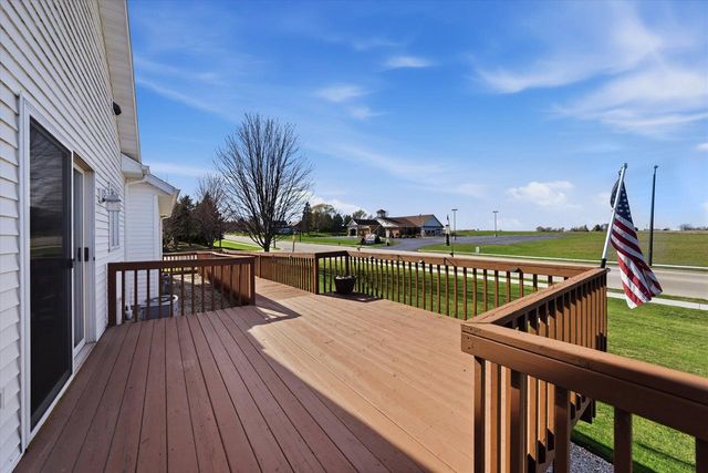11 S 1st STREET, Oostburg, WI 53070