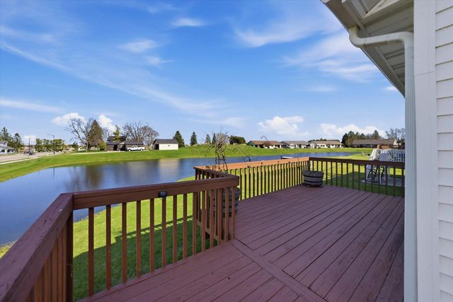 11 S 1st STREET, Oostburg, WI 53070