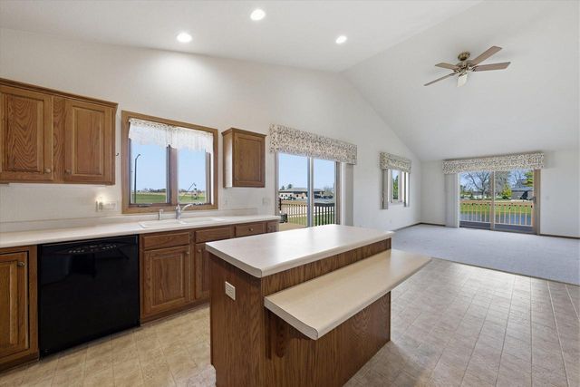11 S 1st STREET, Oostburg, WI 53070