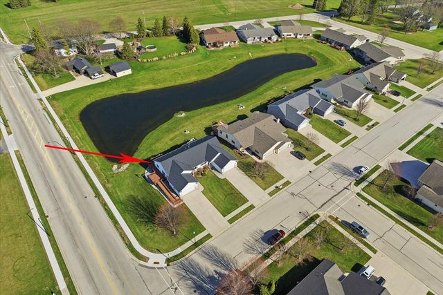 11 S 1st STREET, Oostburg, WI 53070