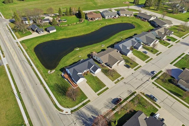 11 S 1st STREET, Oostburg, WI 53070