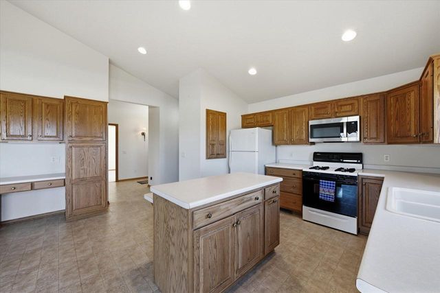 11 S 1st STREET, Oostburg, WI 53070