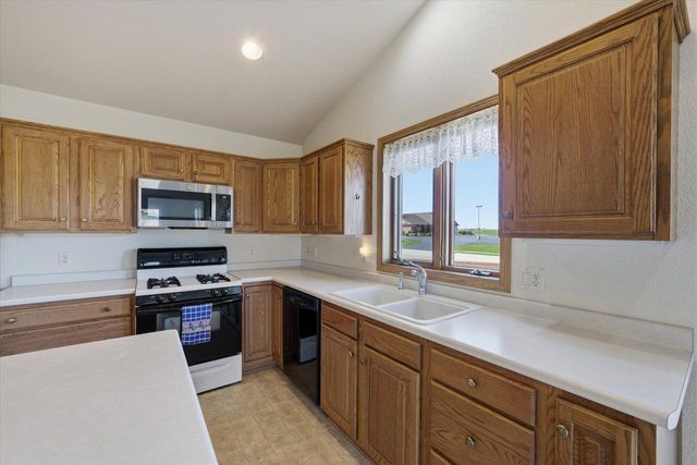 11 S 1st STREET, Oostburg, WI 53070