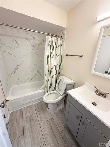 10427 Briarbend Drive 9, Unincorporated, MO 63146
