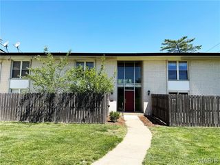 10427 Briarbend Drive 9, Unincorporated, MO 63146