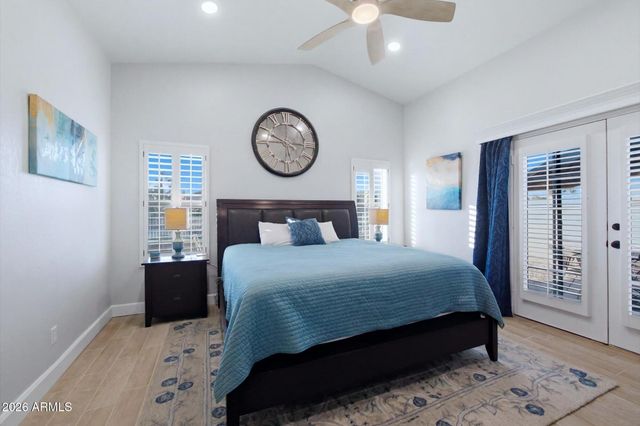 7824 W JULIE Drive, Glendale, AZ 85308