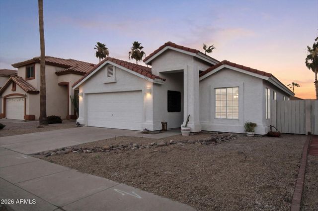 7824 W JULIE Drive, Glendale, AZ 85308