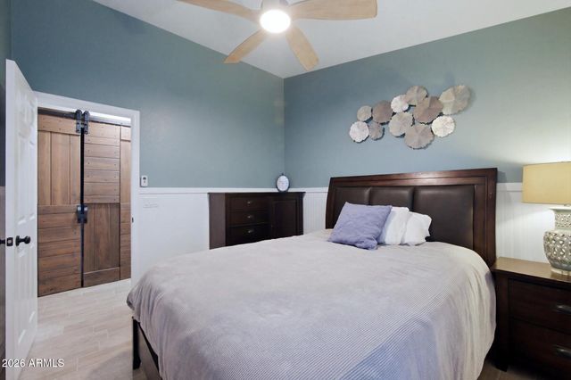 7824 W JULIE Drive, Glendale, AZ 85308