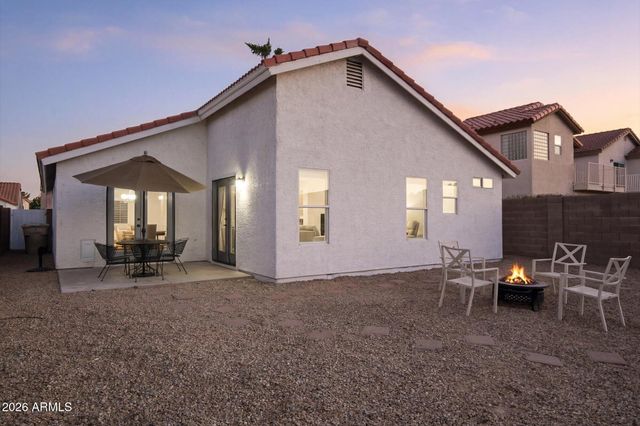 7824 W JULIE Drive, Glendale, AZ 85308