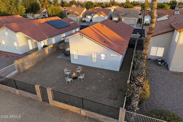 7824 W JULIE Drive, Glendale, AZ 85308