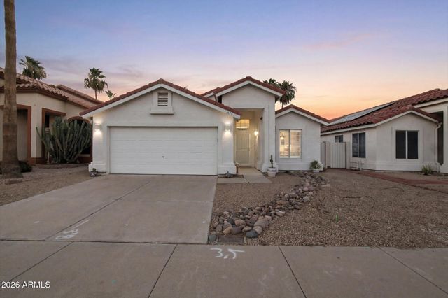 7824 W JULIE Drive, Glendale, AZ 85308
