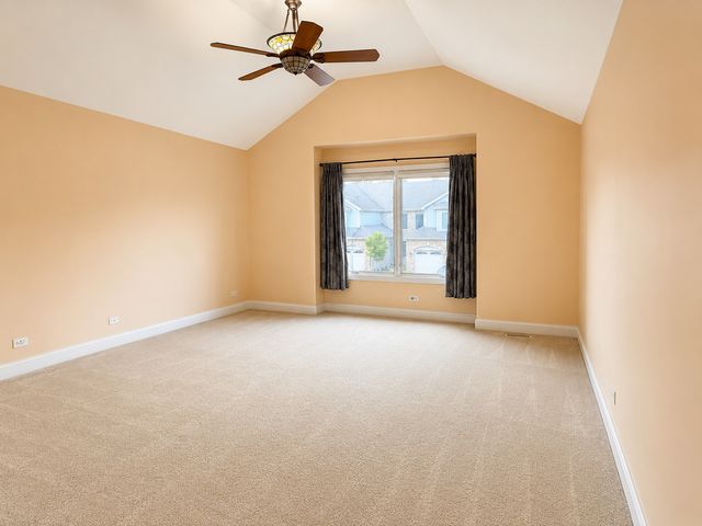 168 Mayo Court, Elmhurst, IL 60126