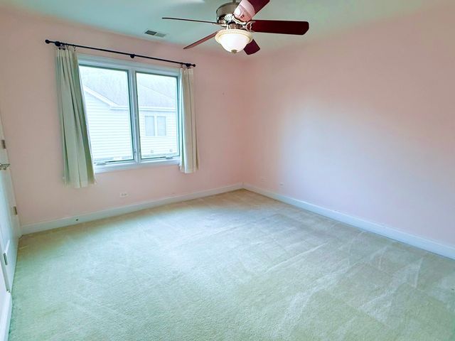 168 Mayo Court, Elmhurst, IL 60126