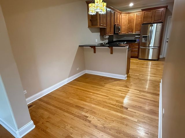 168 Mayo Court, Elmhurst, IL 60126