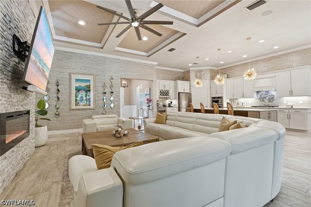 8961 Bahama Swallow WAY, Naples, FL 34120