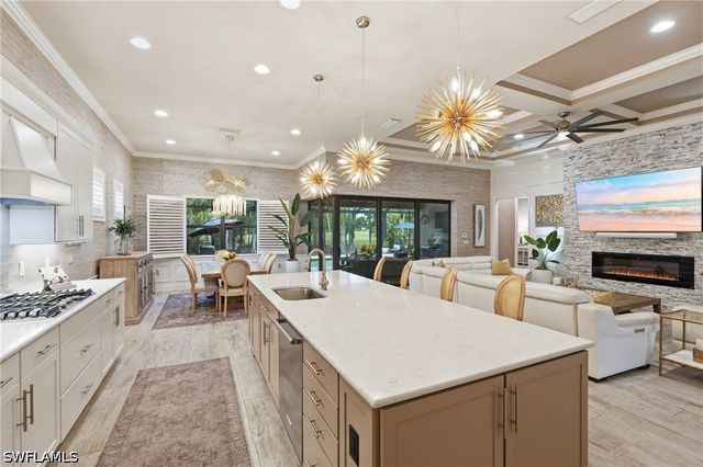 8961 Bahama Swallow WAY, Naples, FL 34120