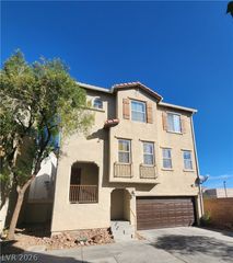 8920 James Carl Court, Las Vegas, NV 89149